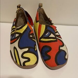 UIN Multicolor Artistic Flats